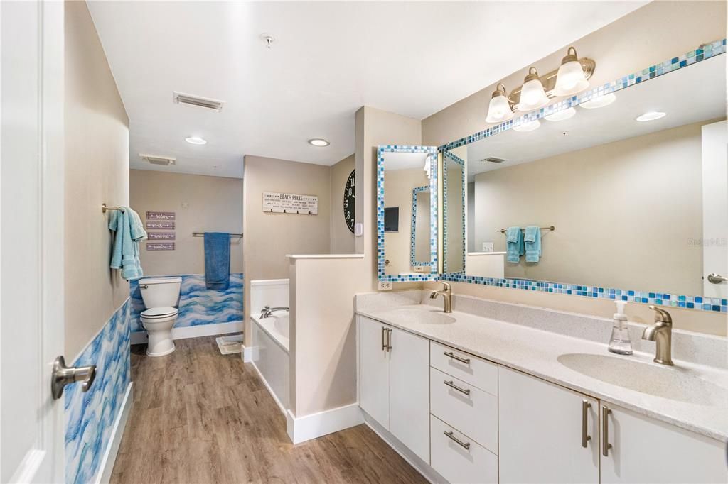 На продажу: $259,000 (2 спален, 2 ванн, 1400 Квадратных фут)