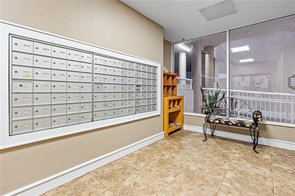 На продажу: $259,000 (2 спален, 2 ванн, 1400 Квадратных фут)