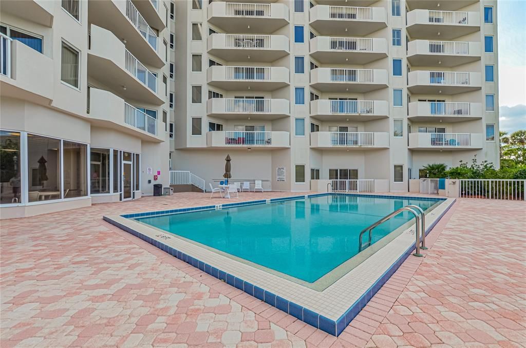 На продажу: $259,000 (2 спален, 2 ванн, 1400 Квадратных фут)