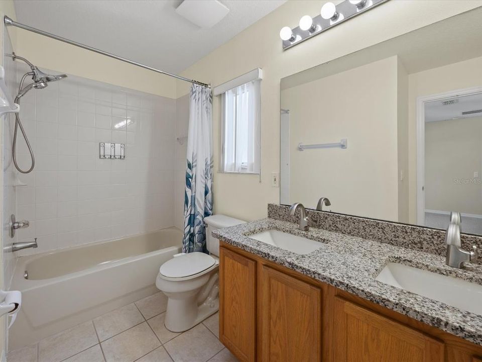 En Renta: $3,000 (6 camas, 4 baños, 2718 Pies cuadrados)