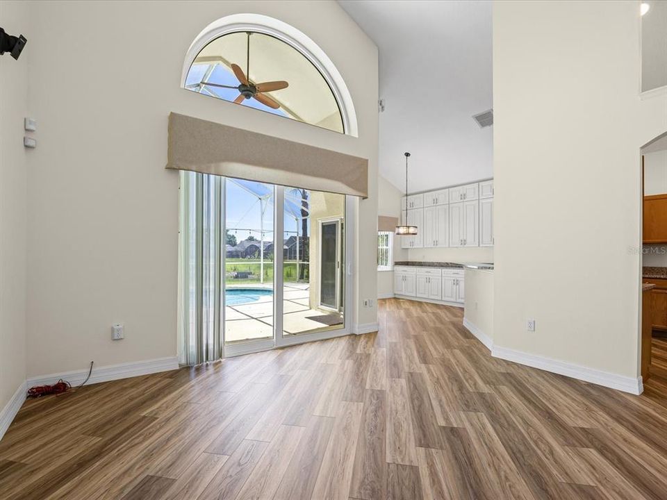 En Renta: $3,000 (6 camas, 4 baños, 2718 Pies cuadrados)