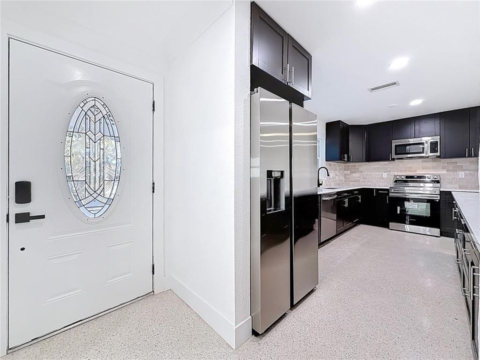 出租: $3,400 (3 贝兹, 2 浴室, 1263 平方英尺)