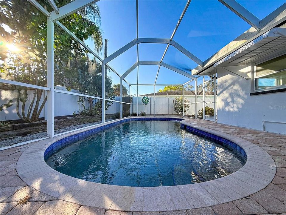 出租: $3,400 (3 贝兹, 2 浴室, 1263 平方英尺)