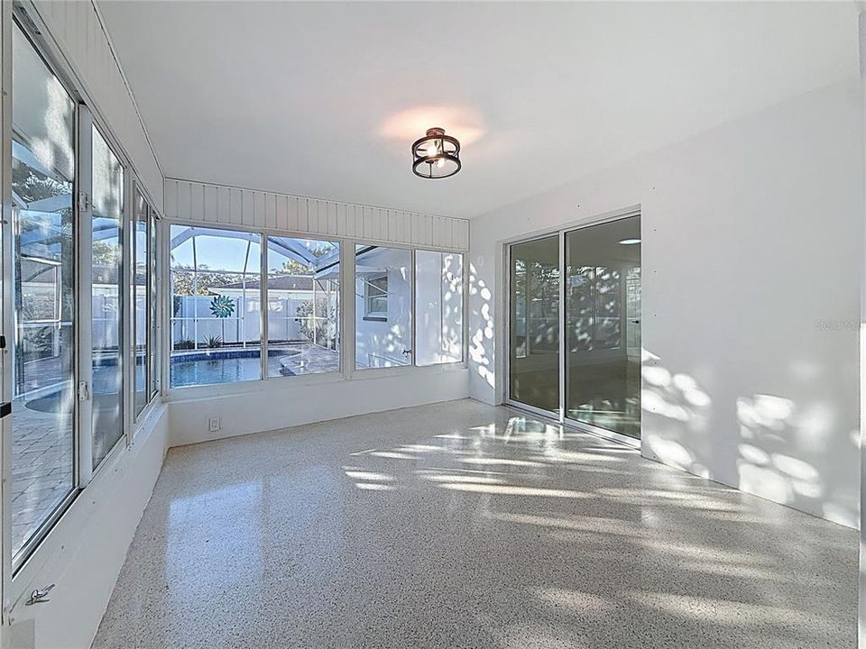 出租: $3,400 (3 贝兹, 2 浴室, 1263 平方英尺)