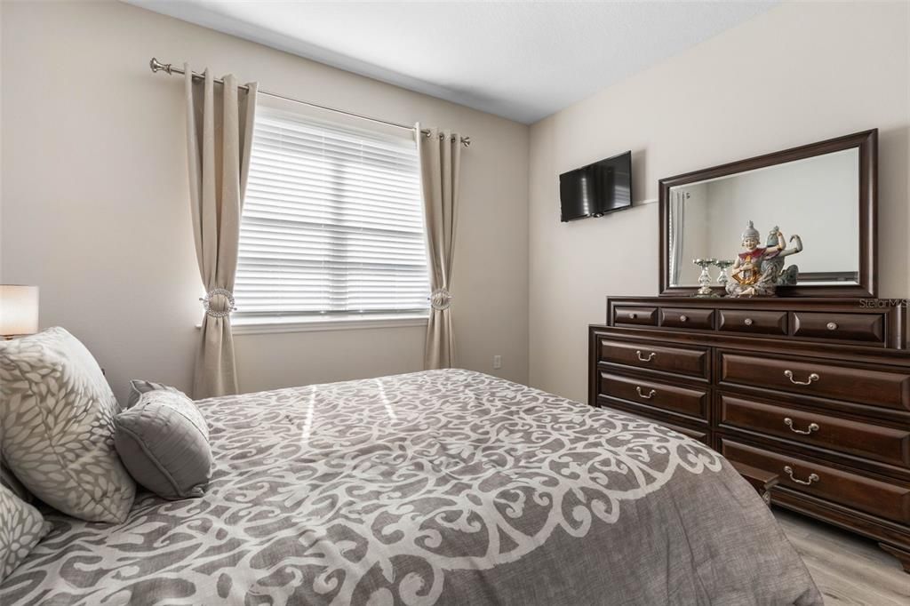 For Sale: $619,900 (3 beds, 2 baths, 1900 Square Feet)