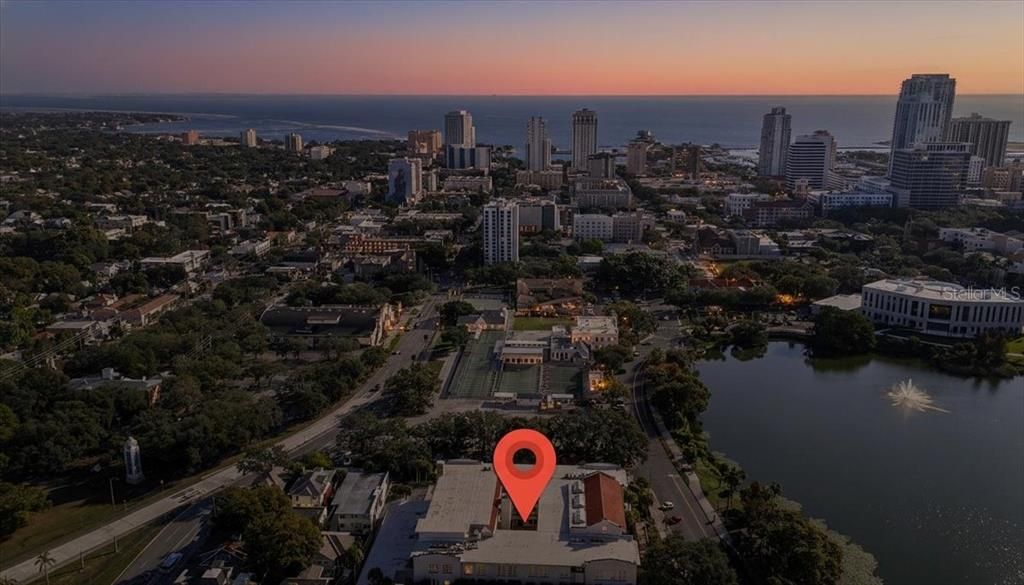 В аренду: $2,650 (2 спален, 2 ванн, 795 Квадратных фут)