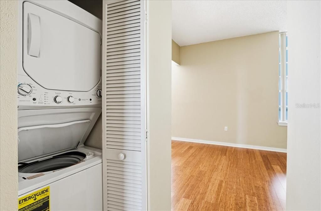 В аренду: $2,650 (2 спален, 2 ванн, 795 Квадратных фут)