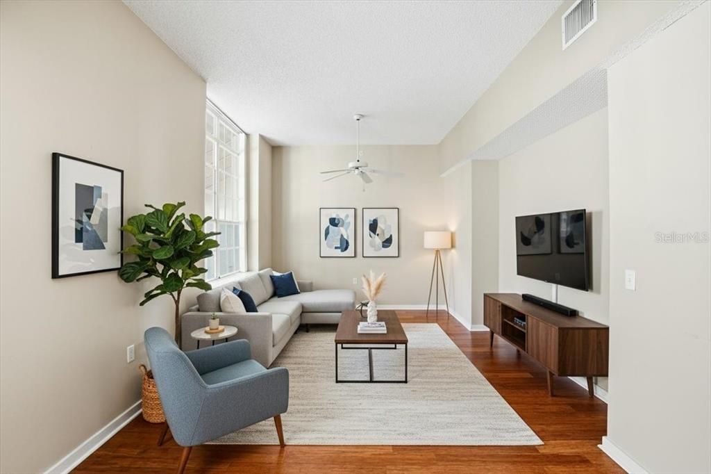 В аренду: $2,650 (2 спален, 2 ванн, 795 Квадратных фут)