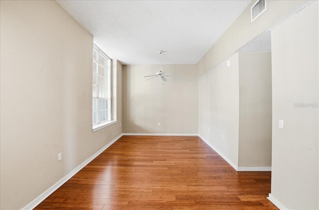 В аренду: $2,650 (2 спален, 2 ванн, 795 Квадратных фут)