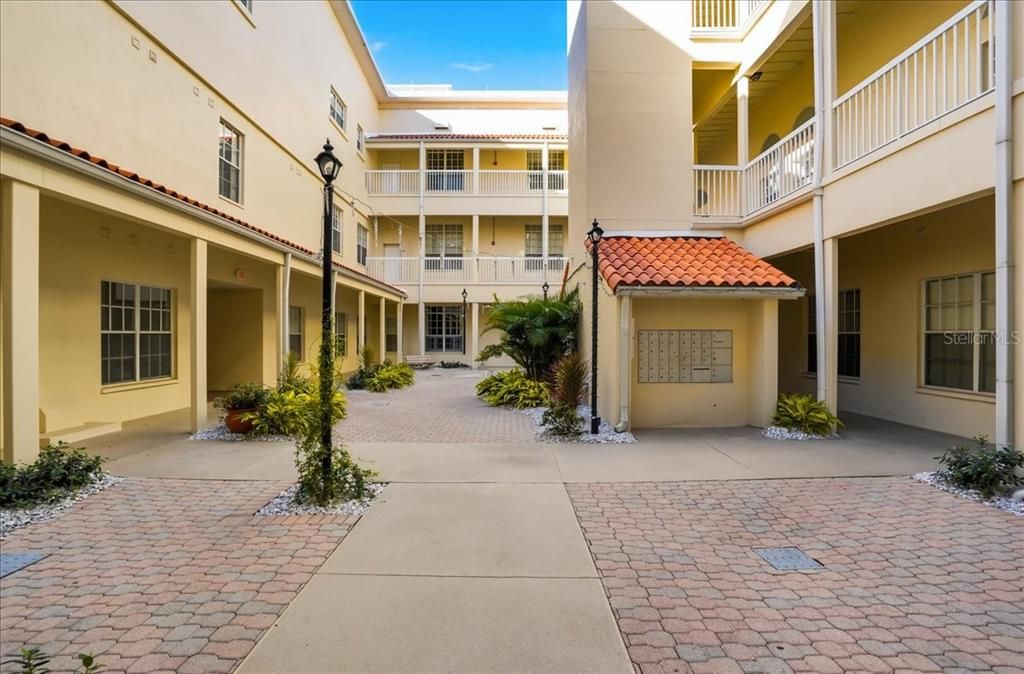 В аренду: $2,650 (2 спален, 2 ванн, 795 Квадратных фут)