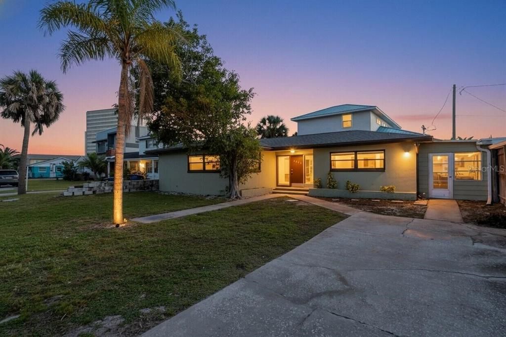 For Sale: $850,000 (0 beds, 0 baths, 2800 Square Feet)