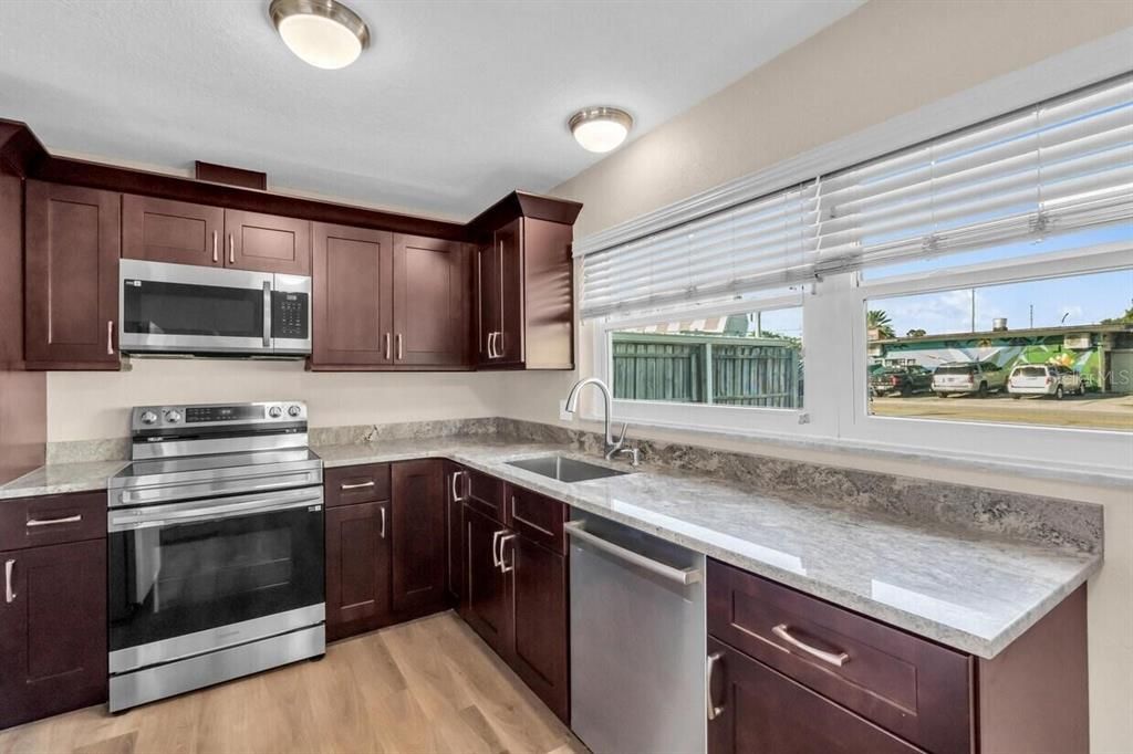 For Sale: $850,000 (0 beds, 0 baths, 2800 Square Feet)