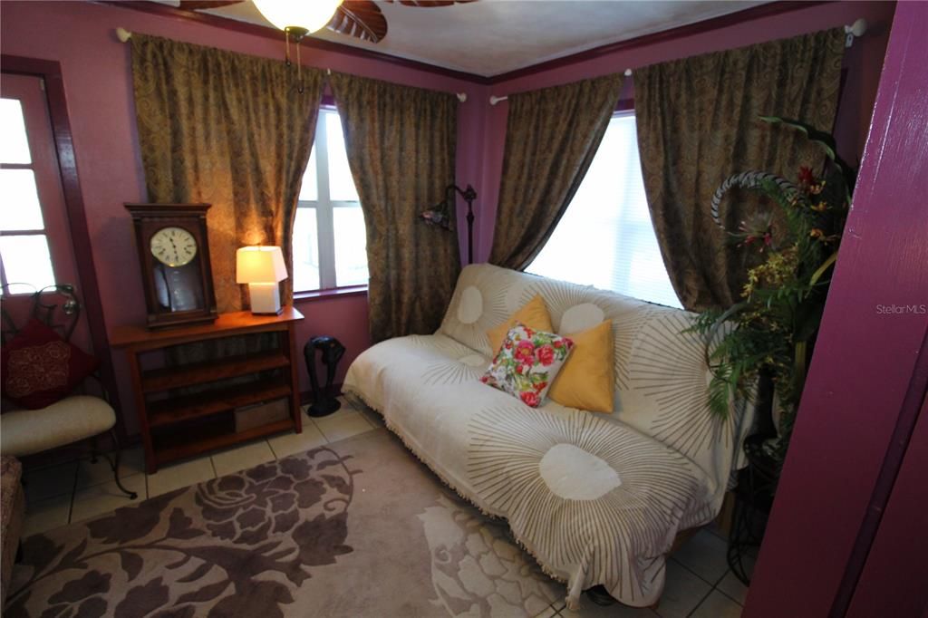 На продажу: $365,000 (3 спален, 2 ванн, 1234 Квадратных фут)