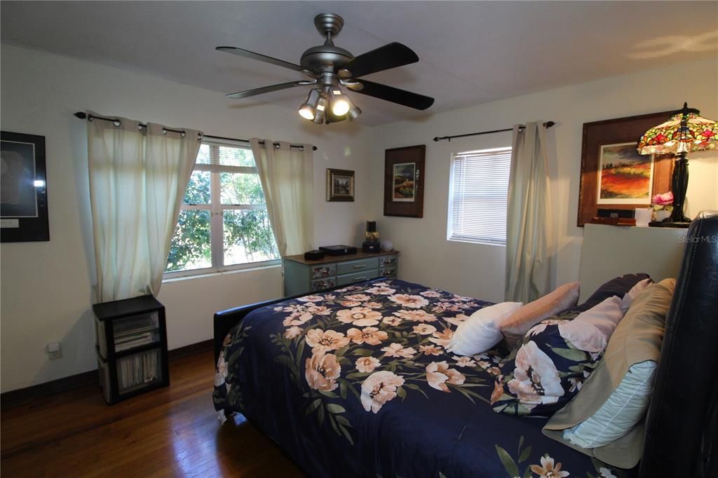 На продажу: $365,000 (3 спален, 2 ванн, 1234 Квадратных фут)