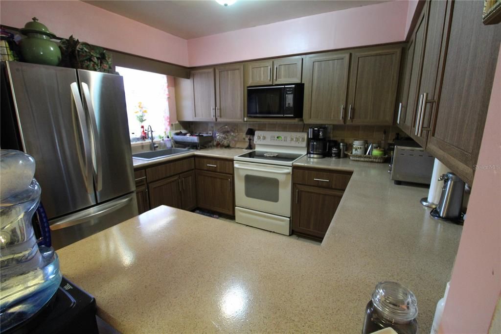 На продажу: $365,000 (3 спален, 2 ванн, 1234 Квадратных фут)