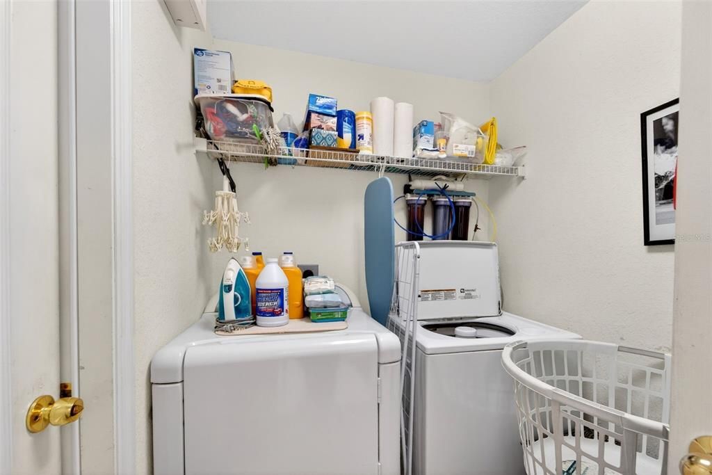 En Venta: $349,900 (3 camas, 2 baños, 1696 Pies cuadrados)