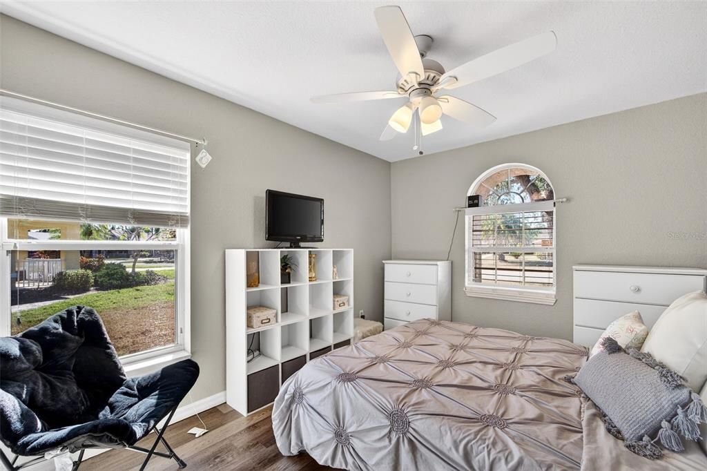 En Venta: $349,900 (3 camas, 2 baños, 1696 Pies cuadrados)