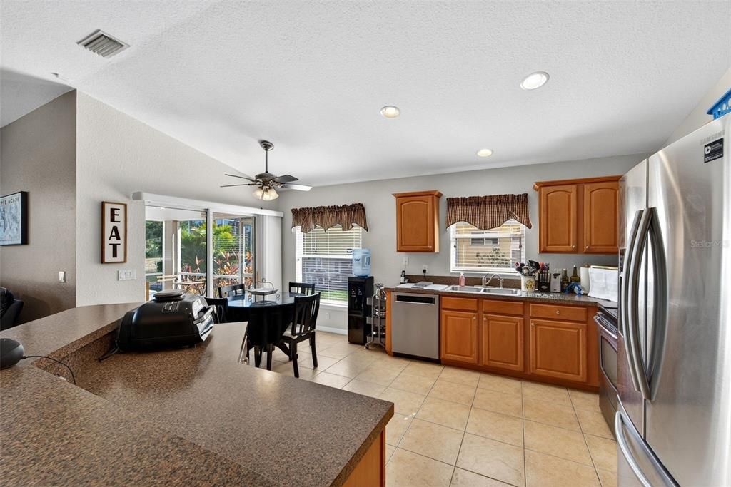 En Venta: $349,900 (3 camas, 2 baños, 1696 Pies cuadrados)