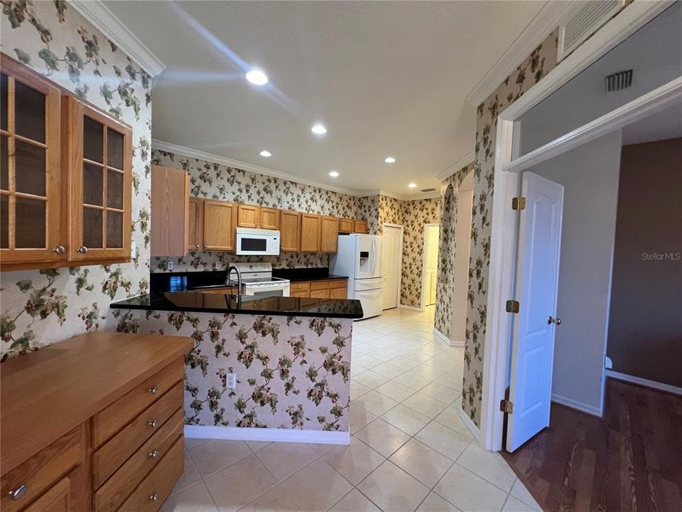 出租: $1,750 (3 贝兹, 2 浴室, 1690 平方英尺)