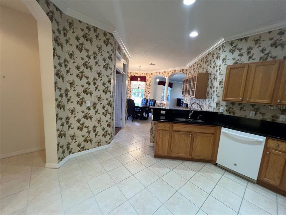 出租: $1,750 (3 贝兹, 2 浴室, 1690 平方英尺)