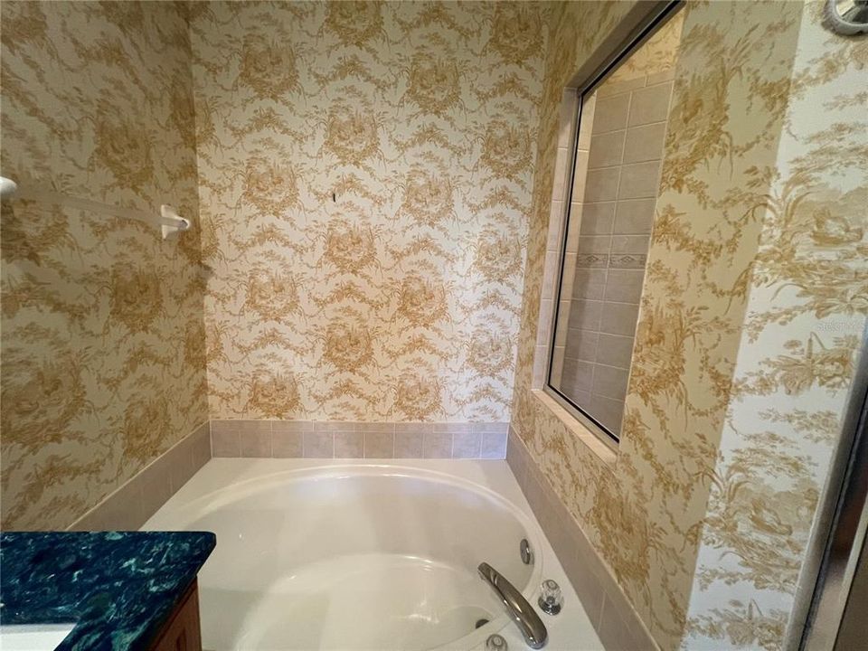 出租: $1,750 (3 贝兹, 2 浴室, 1690 平方英尺)