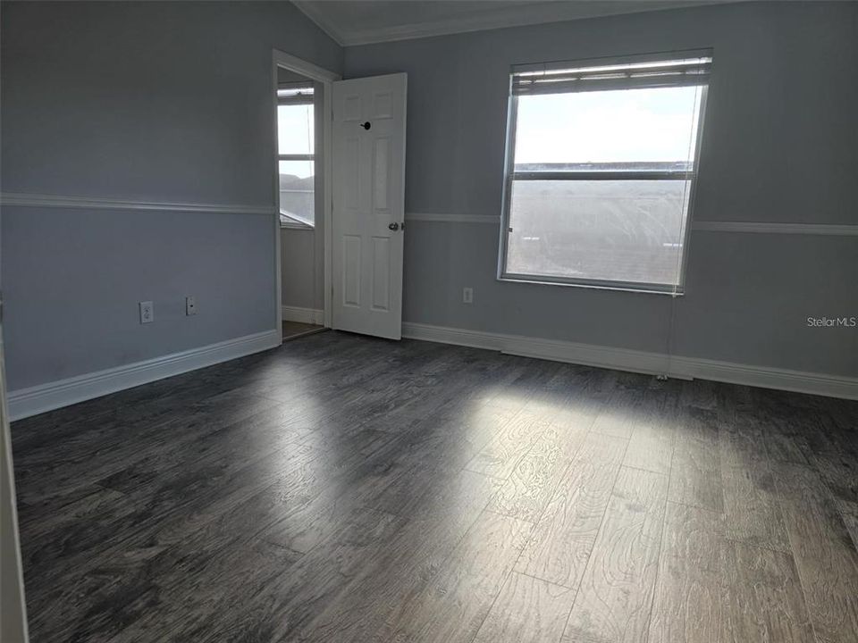 For Sale: $365,000 (2 beds, 2 baths, 1292 Square Feet)