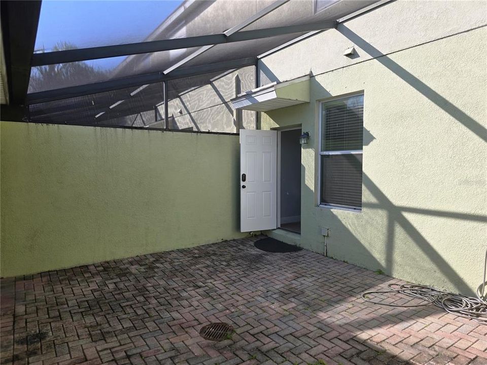 For Sale: $365,000 (2 beds, 2 baths, 1292 Square Feet)