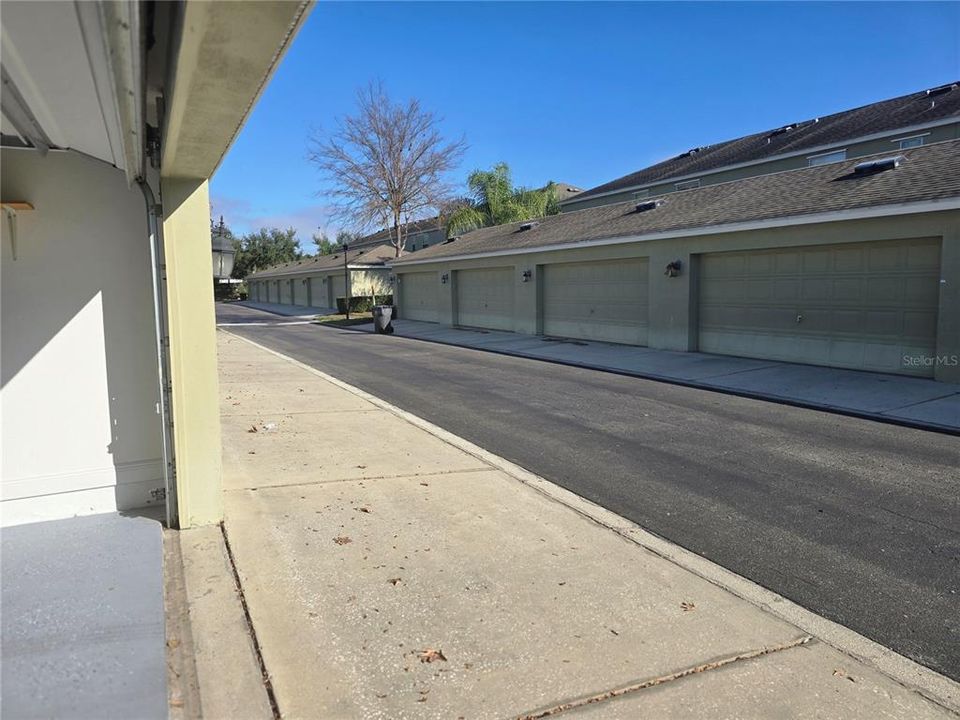 For Sale: $365,000 (2 beds, 2 baths, 1292 Square Feet)