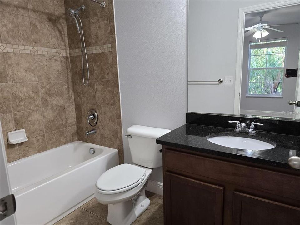 For Sale: $365,000 (2 beds, 2 baths, 1292 Square Feet)