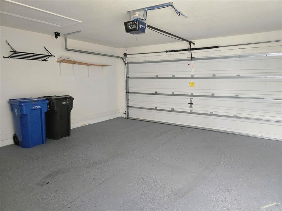 For Sale: $365,000 (2 beds, 2 baths, 1292 Square Feet)