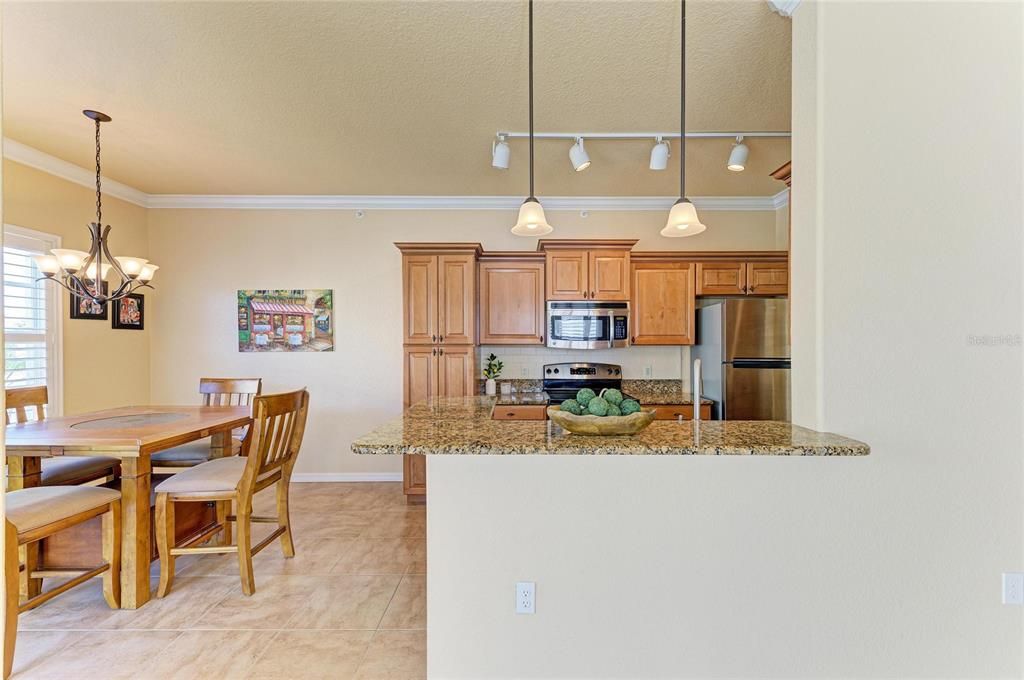 For Sale: $290,000 (2 beds, 2 baths, 1527 Square Feet)