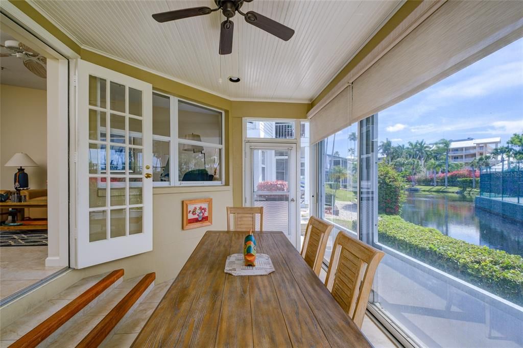 For Sale: $769,000 (2 beds, 2 baths, 1130 Square Feet)