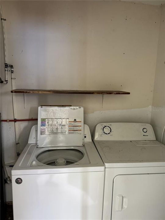 出租: $1,599 (2 贝兹, 2 浴室, 978 平方英尺)