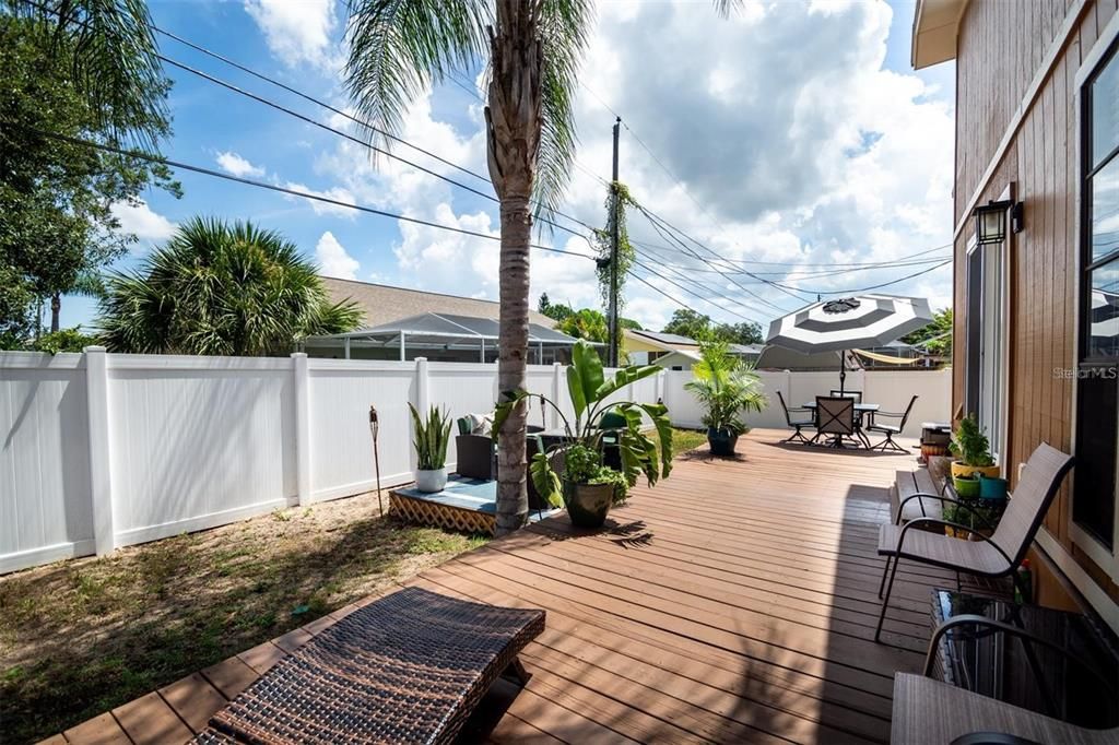 For Rent: $2,800 (3 beds, 2 baths, 1277 Square Feet)