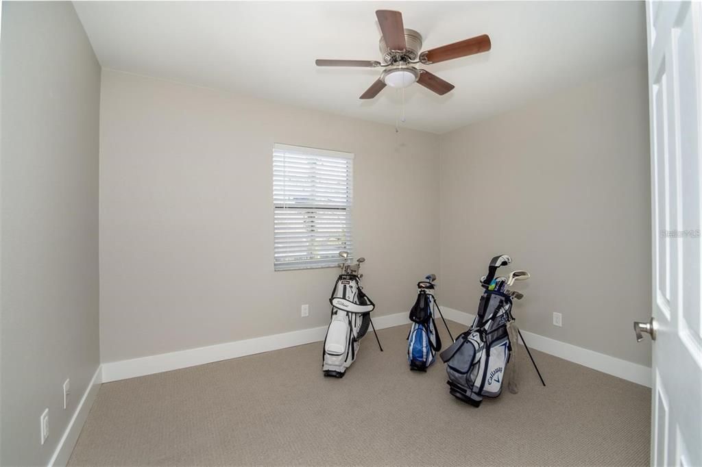 For Rent: $2,800 (3 beds, 2 baths, 1277 Square Feet)