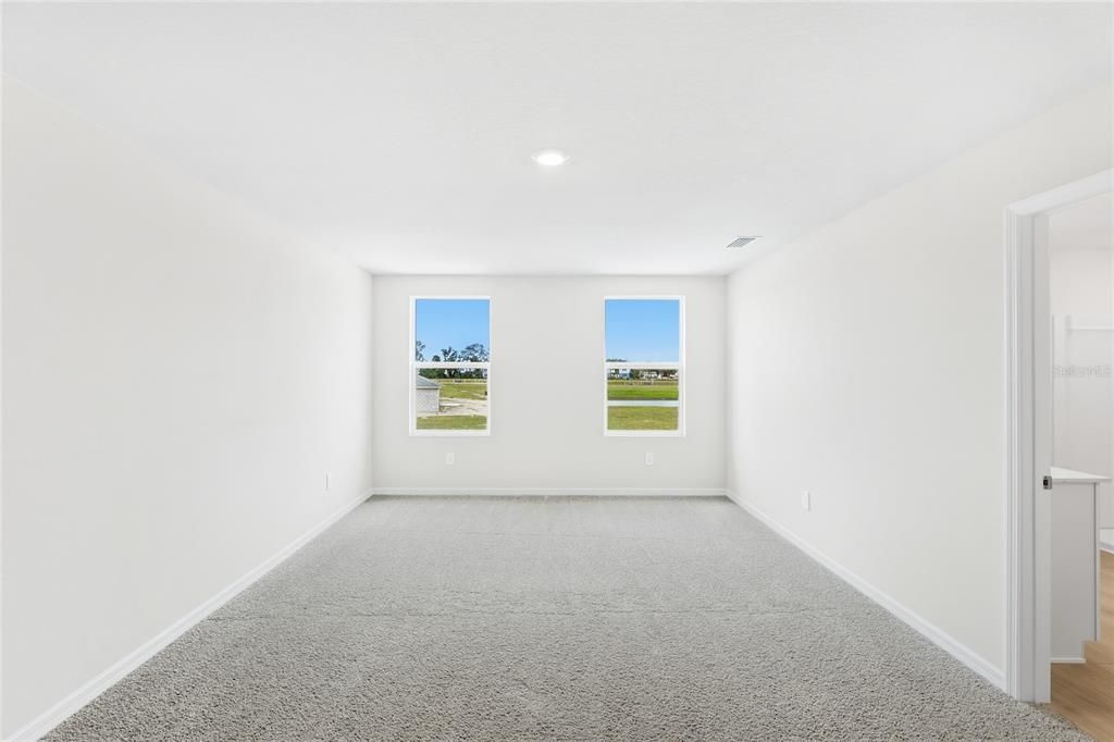 For Rent: $2,800 (5 beds, 3 baths, 2616 Square Feet)