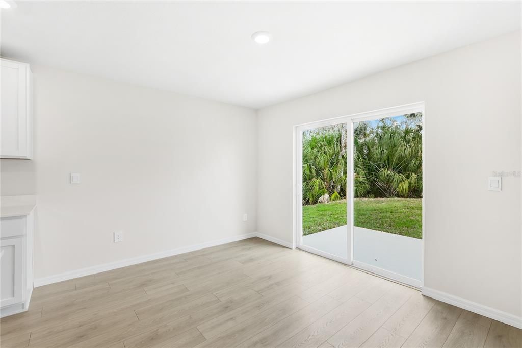 For Rent: $2,800 (5 beds, 3 baths, 2616 Square Feet)