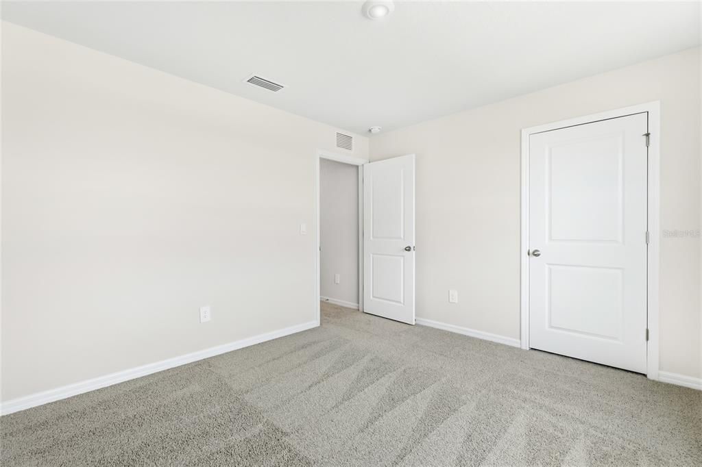 For Rent: $2,800 (5 beds, 3 baths, 2616 Square Feet)