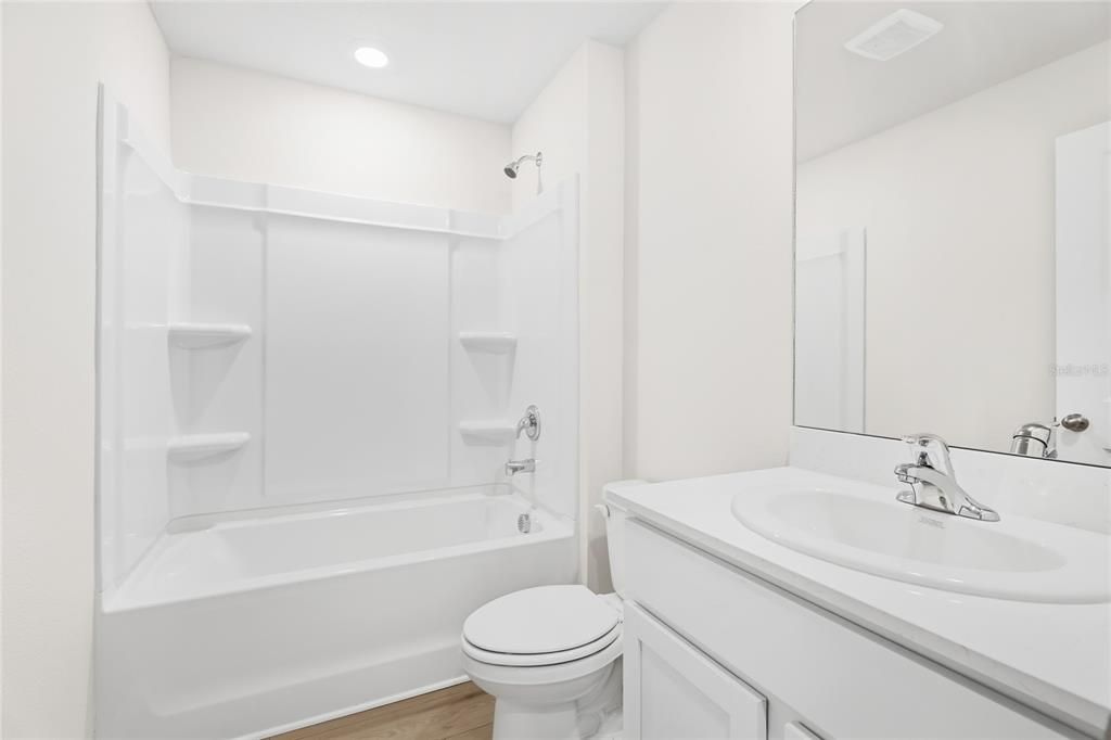 For Rent: $2,800 (5 beds, 3 baths, 2616 Square Feet)