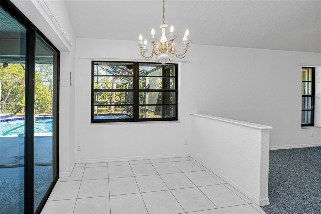 На продажу: $370,000 (3 спален, 2 ванн, 1792 Квадратных фут)