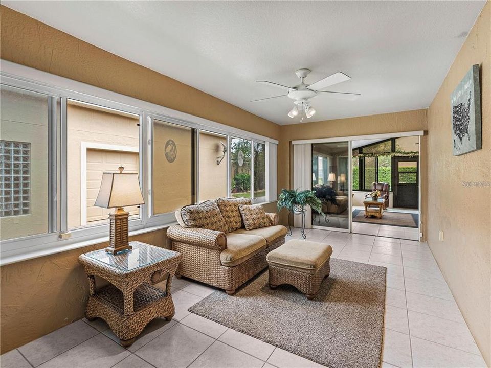 En Venta: $559,000 (2 camas, 2 baños, 2227 Pies cuadrados)