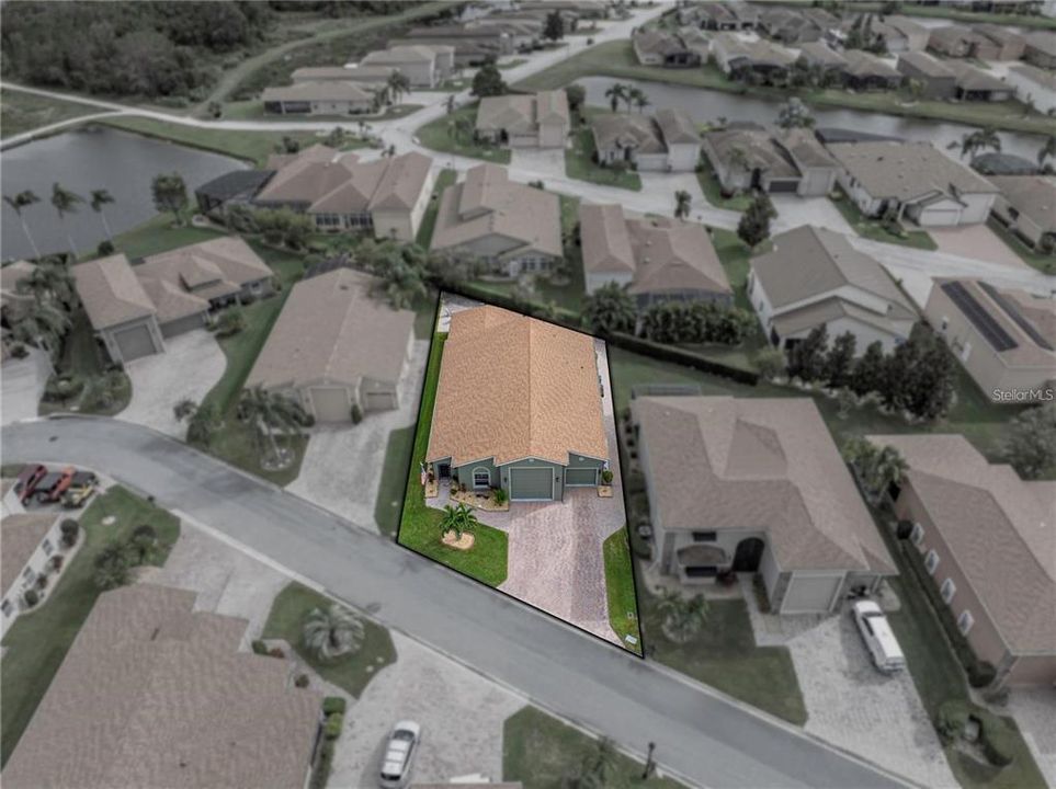 En Venta: $559,000 (2 camas, 2 baños, 2227 Pies cuadrados)