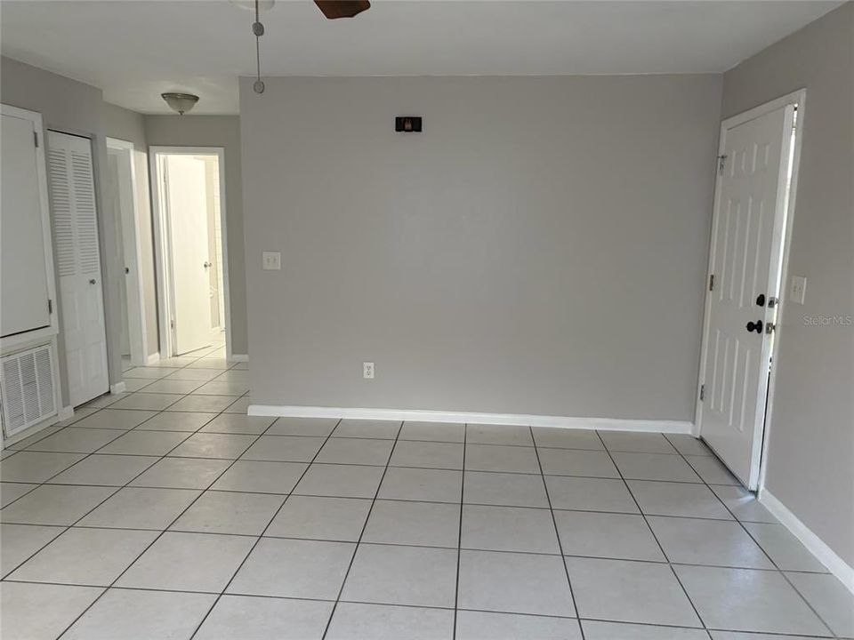 出租: $1,499 (2 贝兹, 1 浴室, 928 平方英尺)