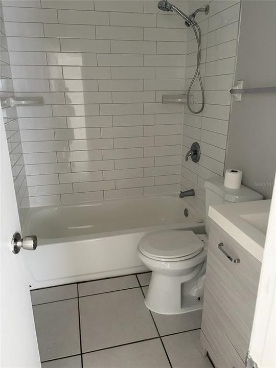 出租: $1,499 (2 贝兹, 1 浴室, 928 平方英尺)