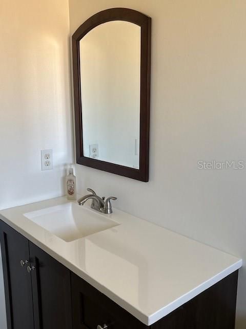 待售: $299,000 (3 贝兹, 2 浴室, 1563 平方英尺)