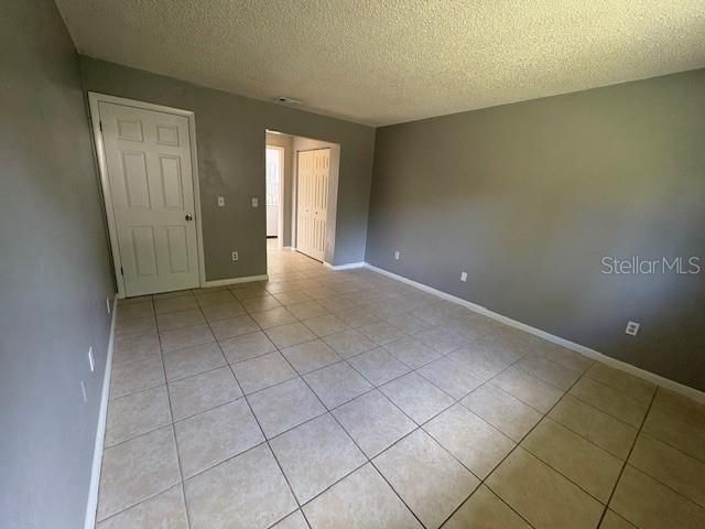 待售: $299,000 (3 贝兹, 2 浴室, 1563 平方英尺)