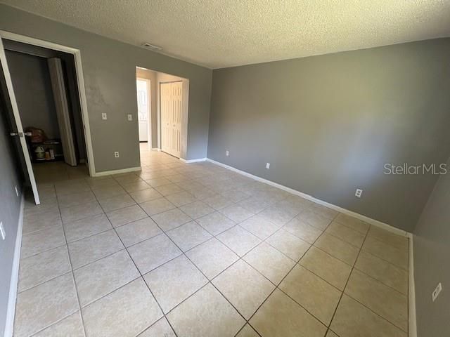 待售: $299,000 (3 贝兹, 2 浴室, 1563 平方英尺)