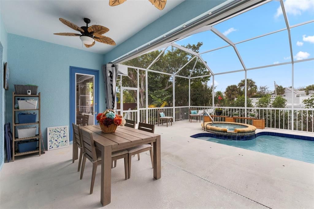 En Venta: $2,170,000 (4 camas, 3 baños, 2838 Pies cuadrados)