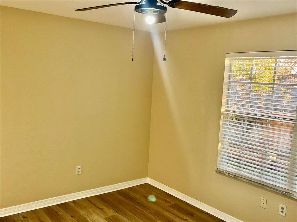 出租: $1,850 (2 贝兹, 2 浴室, 1120 平方英尺)