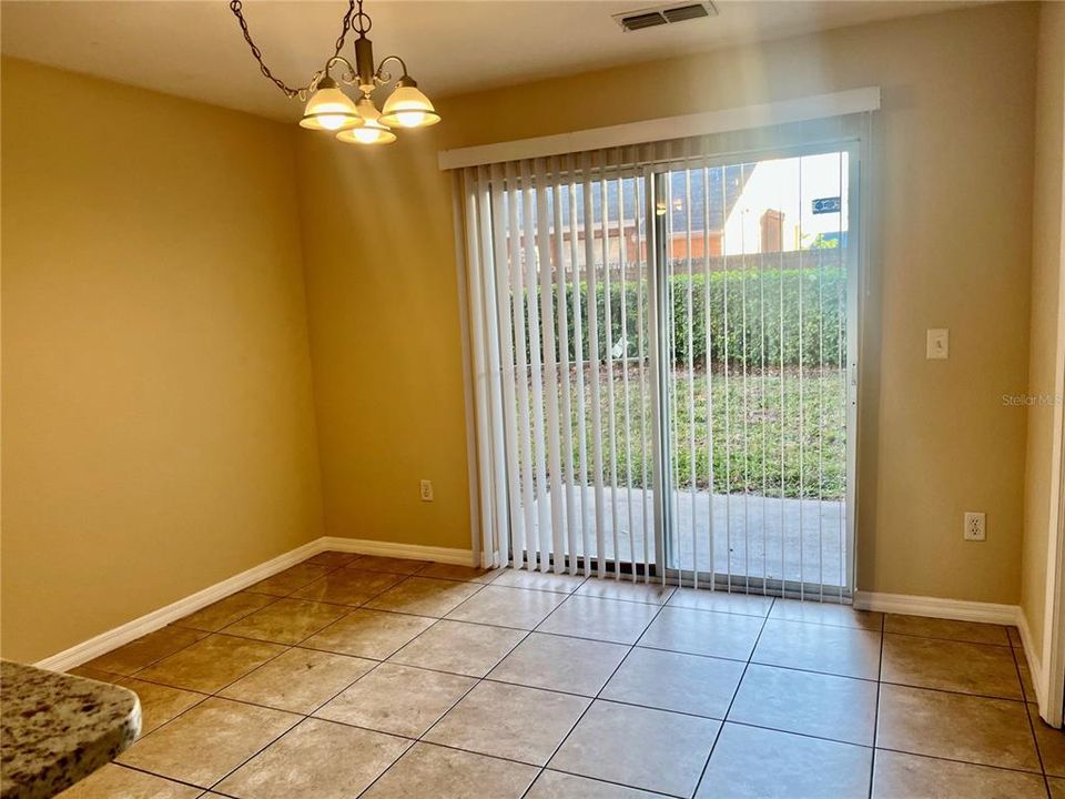 出租: $1,850 (2 贝兹, 2 浴室, 1120 平方英尺)